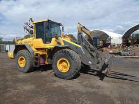 Volvo L120F Tool Carrier Loader - picture0' - Click to enlarge