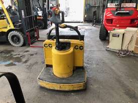 Yale Ride on Electric Pallet Truck  - picture1' - Click to enlarge