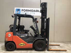Toyota 32-8FG25 LPG / Petrol Counterbalance Forklift - picture0' - Click to enlarge