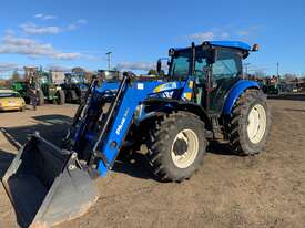 New Holland TD5100 Tractor - picture0' - Click to enlarge