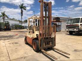 Cheap Forklift with Pneumatic Tyres  - picture2' - Click to enlarge