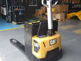 Used 2.0T CAT Pallet Truck NPP20N2 - picture0' - Click to enlarge