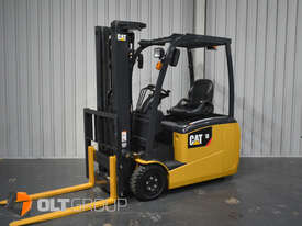CAT EP18TCB 3 Wheel Electric Forklift 4700mm Container Mast 2018 345 Hours - picture0' - Click to enlarge