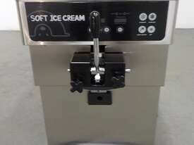 Icetro SSI-151TG Ice Cream Machine - picture0' - Click to enlarge