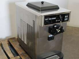 Icetro SSI-151TG Ice Cream Machine - picture0' - Click to enlarge