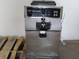 Icetro SSI-151TG Ice Cream Machine - picture1' - Click to enlarge