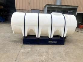 Universal Mud Mixing Tank 1000 gal - picture0' - Click to enlarge