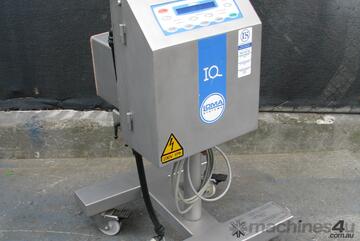 Stainless Pharmaceutical Tablet Metal Detector - 100 x 38mm - Loma IQ