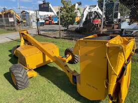 Cherry picker Squirrel 355 with air and fruit basket - picture1' - Click to enlarge