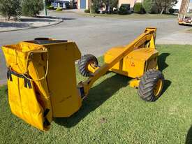 Cherry picker Squirrel 355 with air and fruit basket - picture2' - Click to enlarge