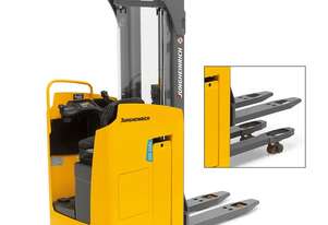 JUNGHEINRICH ESC 216 Sideways-seated Stacker
