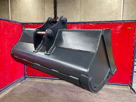 8 Tonne Excavator Mud Bucket In stock Australian made - picture1' - Click to enlarge