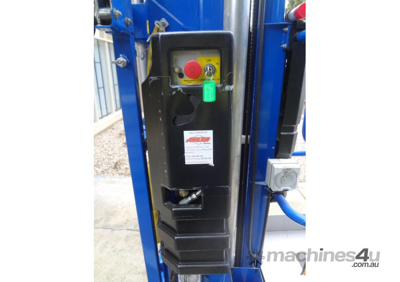 Used 2005 upright Upright UL32 One man lift Personnel Lifts in