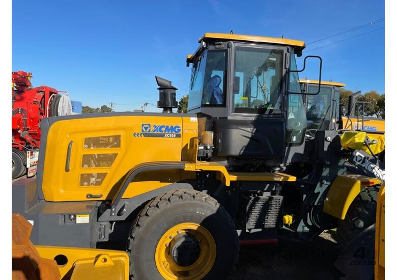 caption XC938Wheel Loader 11T - On Factory Clearance Sale!