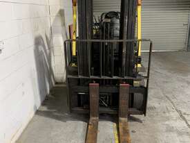 Hyster 2.5T LPG Container Mast - picture1' - Click to enlarge