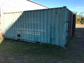 20' Shipping container - picture1' - Click to enlarge