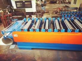 Corrugated Roof Panel Roll Forming Machine - picture2' - Click to enlarge