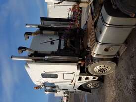 2009 Freightliner Argosy 8 x 4 Prime Mover - picture2' - Click to enlarge