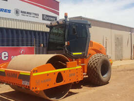Hamm smooth single Roller - Hire - picture0' - Click to enlarge