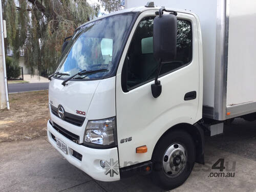 2018 Hino 300 Series For Sale