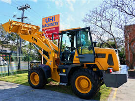  Free Delivery and Service Kit! UHI LG825 4WD 2500KG Loading Capacity 114HP - picture0' - Click to enlarge