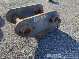 Unused Spring Quick Hitch to suit Hitachi ZX40/50 - picture0' - Click to enlarge