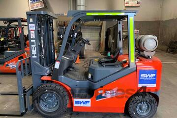 2.5ton Forklift Low Rider / * Overhead Height 1910mm* / LPG / 4m lift   2.5ton Forklift Low Rider / * Overhead Height 1910mm* / LPG / 4m lift