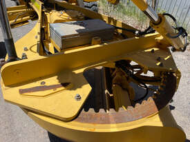 Komatsu GD555-5 Artic Grader Grader - picture2' - Click to enlarge