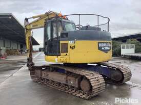 Komatsu PC228UU-1 - picture2' - Click to enlarge