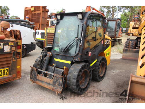 JCB 155 SKIDSTEER