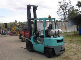 Forklift Mitsubishi FG25 - picture0' - Click to enlarge