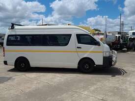 Toyota Hiace KDH - picture0' - Click to enlarge