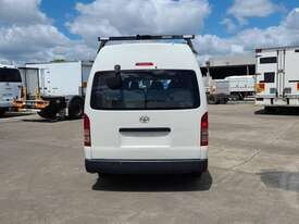 Toyota Hiace KDH - picture2' - Click to enlarge