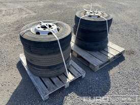 Truck Tyres (6 of) - picture0' - Click to enlarge