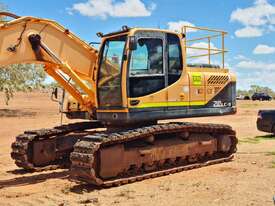 Hyundai excavator R210LC  - picture0' - Click to enlarge