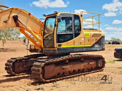 Hyundai excavator R210LC 