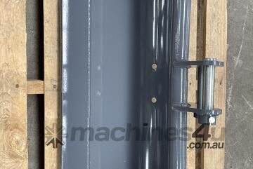 Mud bucket 800mm no tooth ( For model XE15SE)