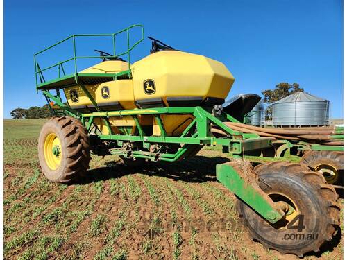 John Deere 1910H Air Cart