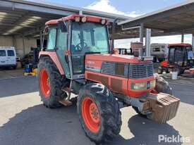 2007 Kubota M110 4x4 Tractor - picture0' - Click to enlarge