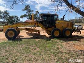 2004 Volvo G720B Articulated Grader - picture2' - Click to enlarge