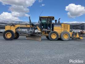 2017 John Deere 670 GP Articulated Grader - picture2' - Click to enlarge