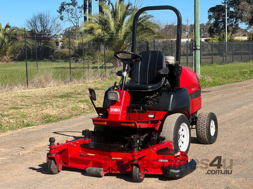 caption Toro GroundsMaster 3280 D Front Deck Lawn Equipment