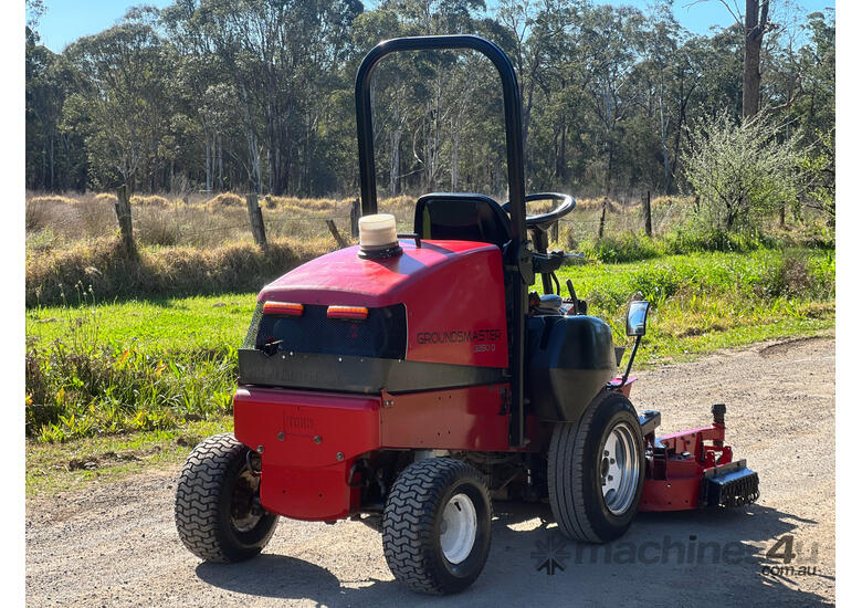 caption Toro GroundsMaster 3280 D Front Deck Lawn Equipment