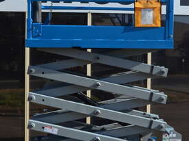 Genie Scissor Lift  - picture1' - Click to enlarge