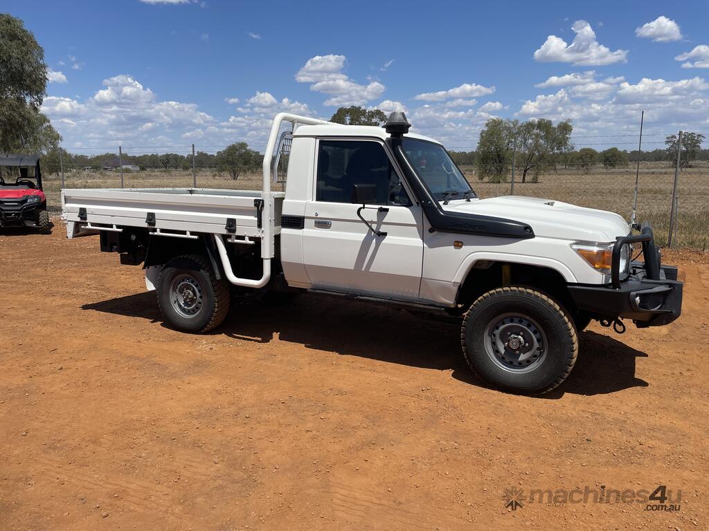 Buy New 2017 Toyota 2017 Toyota Landcruiser WorkMate SUV in , - Listed ...