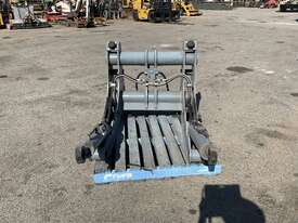 Front End Loader Bucket Attachment - picture0' - Click to enlarge