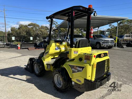 caption New 2024 Hyload WTL30 Mini Loader