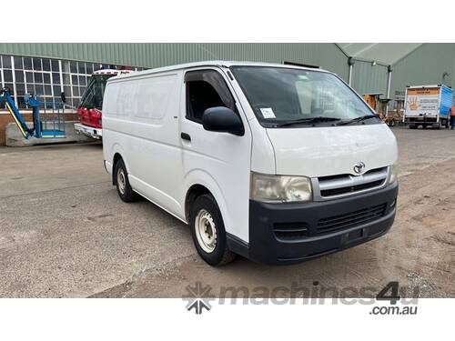 Toyota Hiace 200