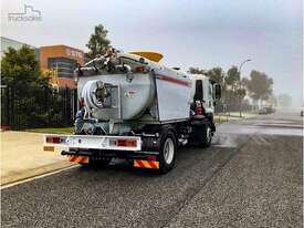 STG GLOBAL - 2023 ISUZU FTR 150-260 8,000L POLY WATER TRUCK - picture1' - Click to enlarge