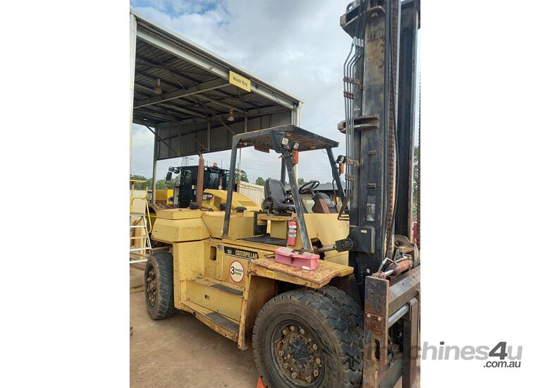 caption CAT 10T Forklift - DP100N